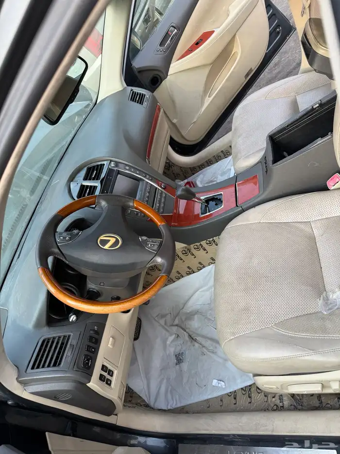 للبيع قطع غيار لكزس ES350من مديل2010 إلى 2012 4