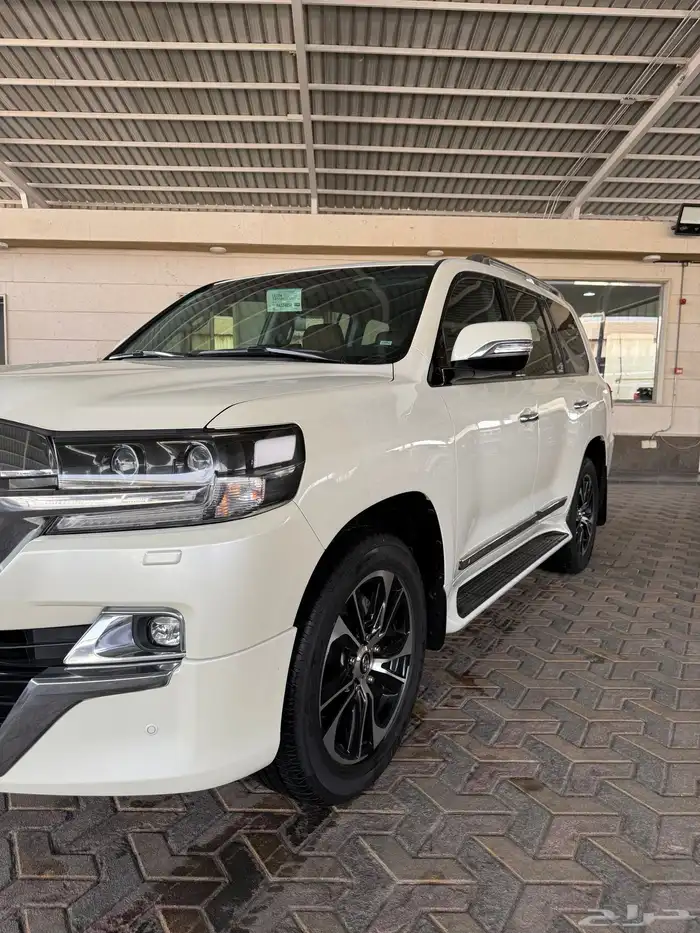 تويوتا لاندكروزر جي اكس أر تورينق سعودي رقم 4 موديل 2021 3