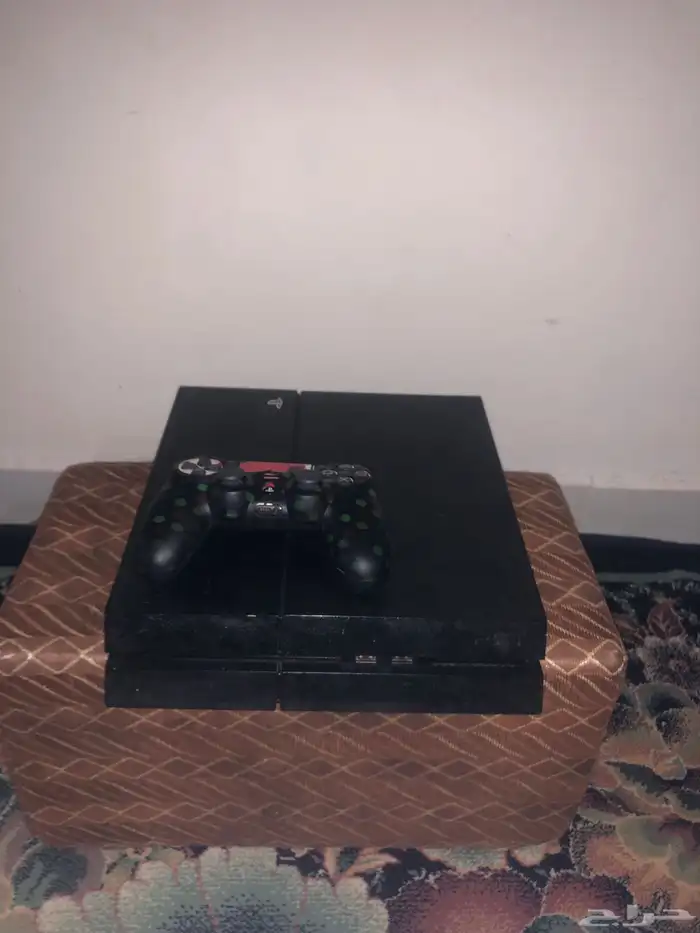 سوني فور4  المساحة 500 جيجا  مع مسكة جديد ونظيف للبيع 0