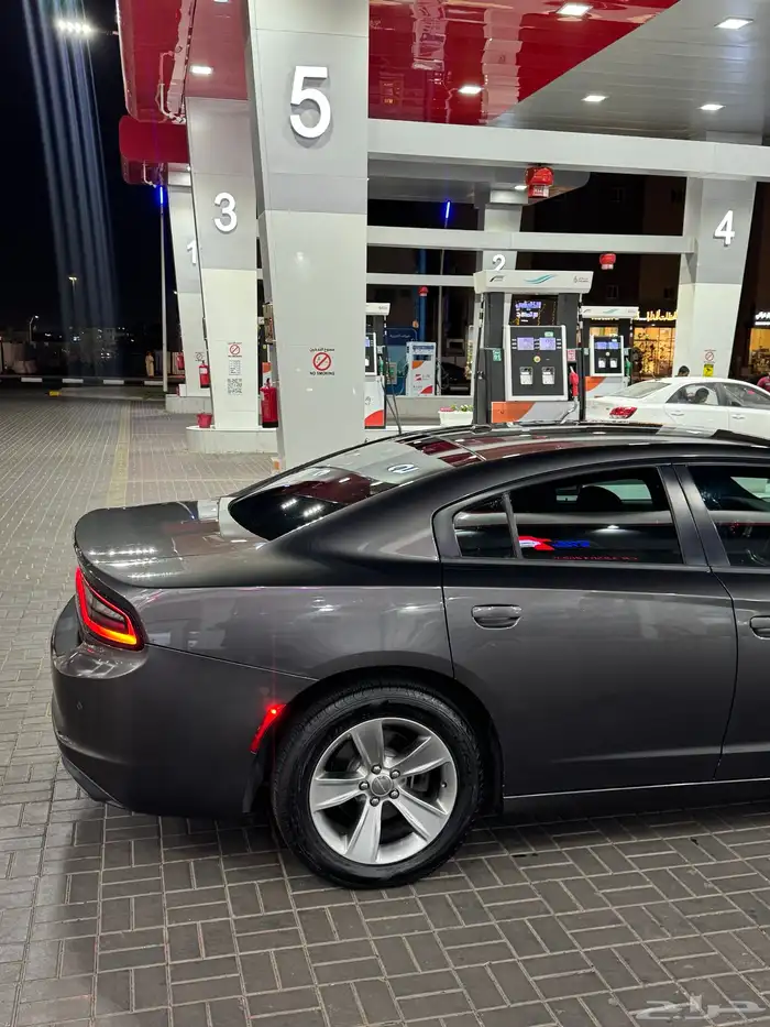 للبيع دوج تشارجر 2020 3