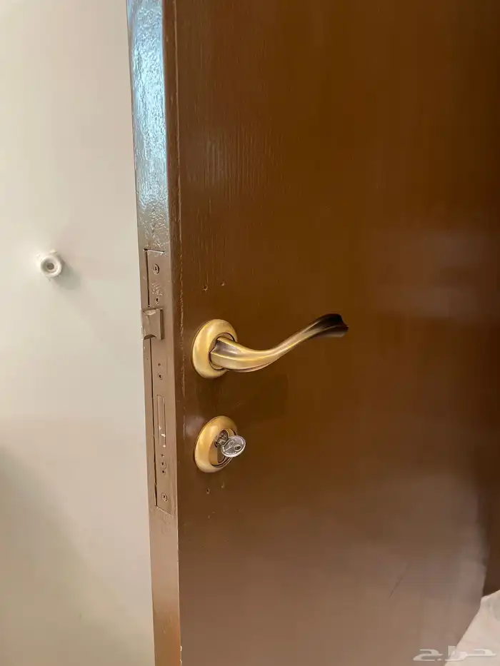 باب للبيع عندي 9 منه 2