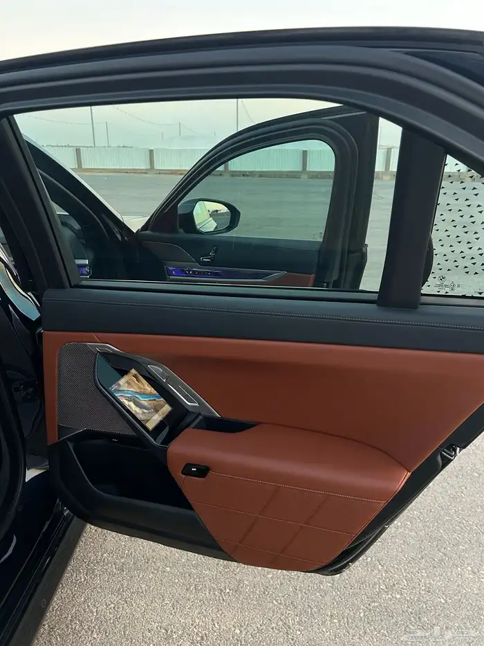 BMW 735 ام كت 10