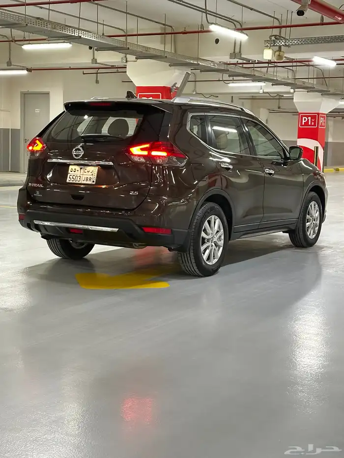 نوع السيارة 2021 اكس تريل 7 مقاعد دبل 8