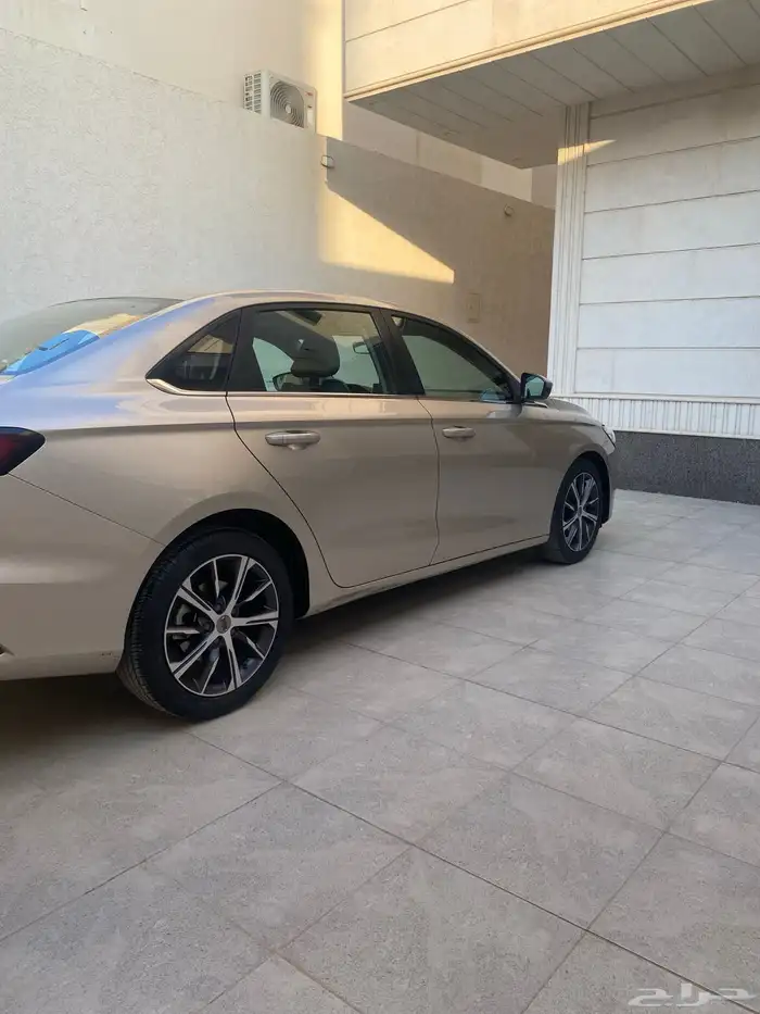 جيلي ام قراند فل كامل 2023 10