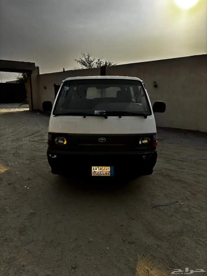 باص للبيع تويوتا بنزيم 6