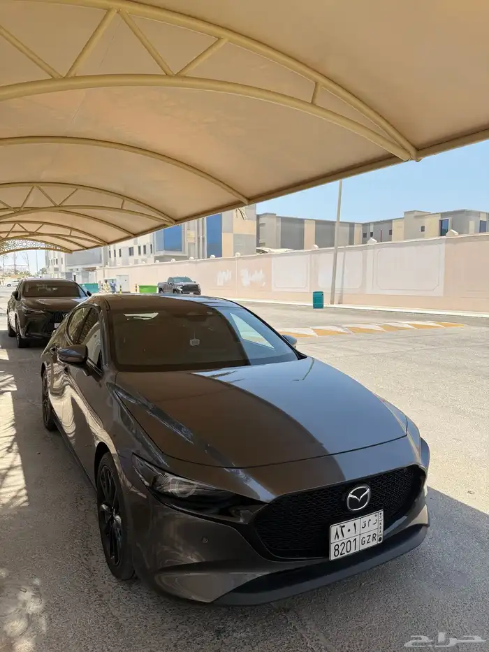 مازدا 3 هاتشباك 2025 8