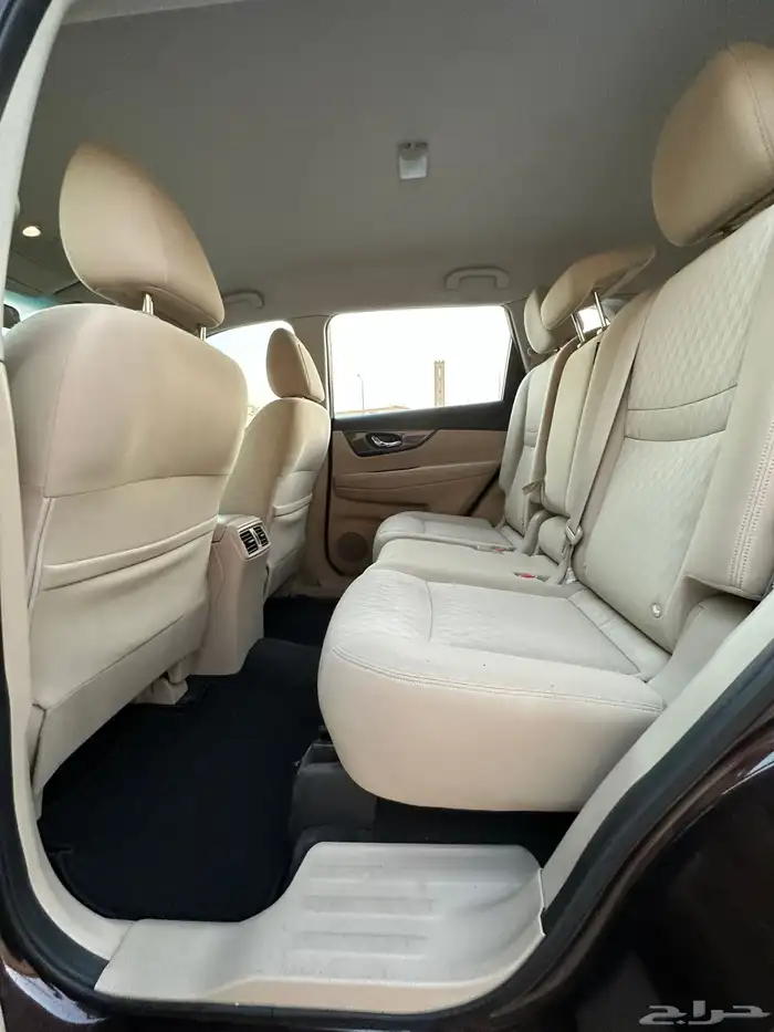 نيسان اكس تريل 2020 نص فل نظيف للبيع 10