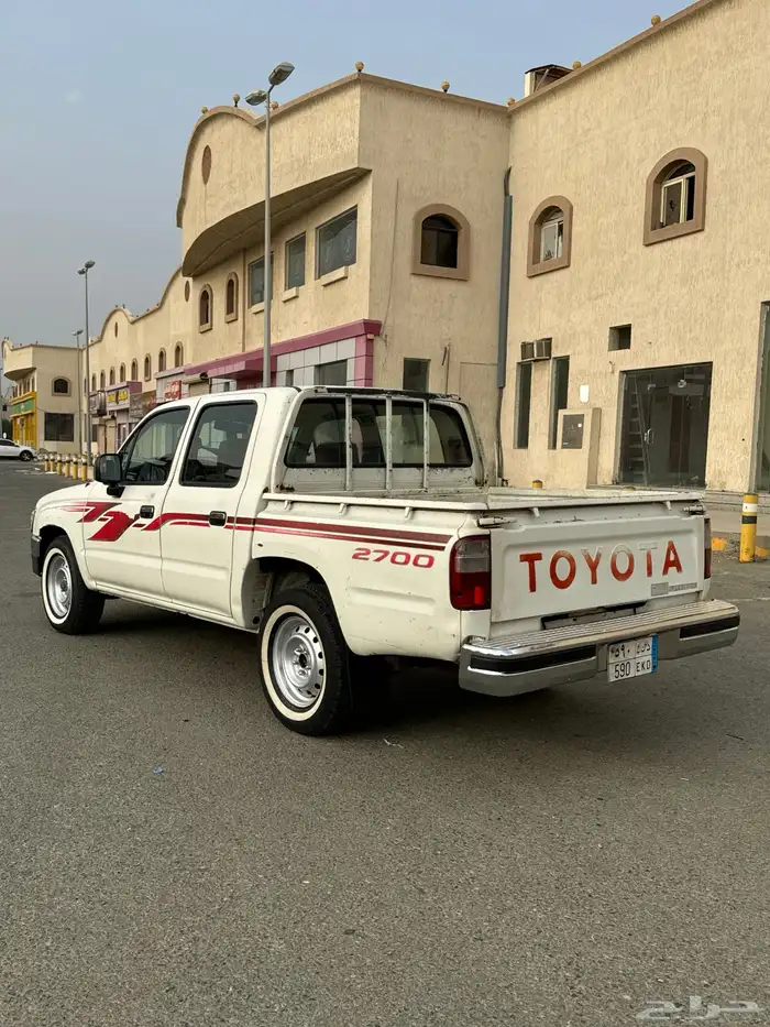 للبيع هايلوكس 2000 3