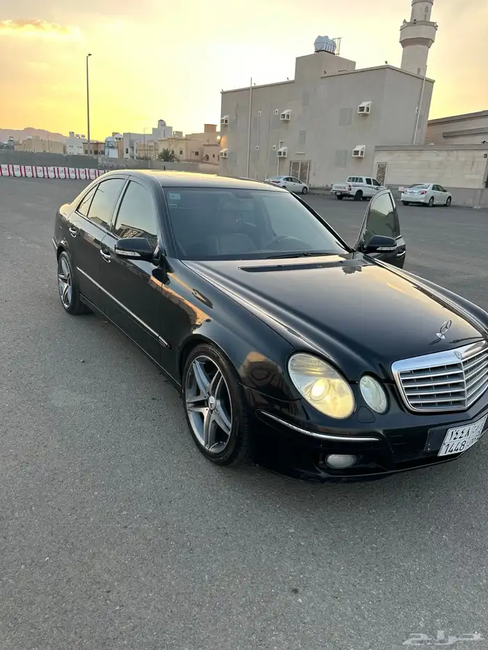 مرسيدس E300 موذيل 2007 1