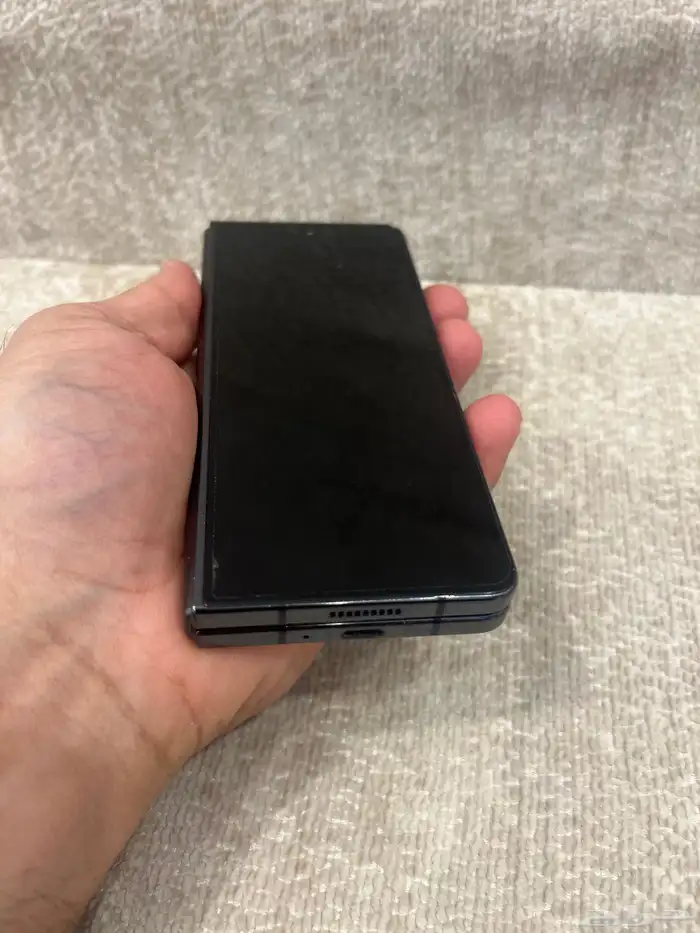 سامسونق زد فولد5 نظيف جدا للبيع 4