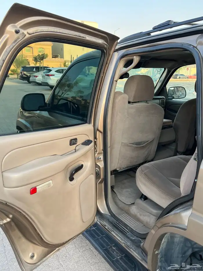 يوكن 2004 نص فل دبل للبيع 10