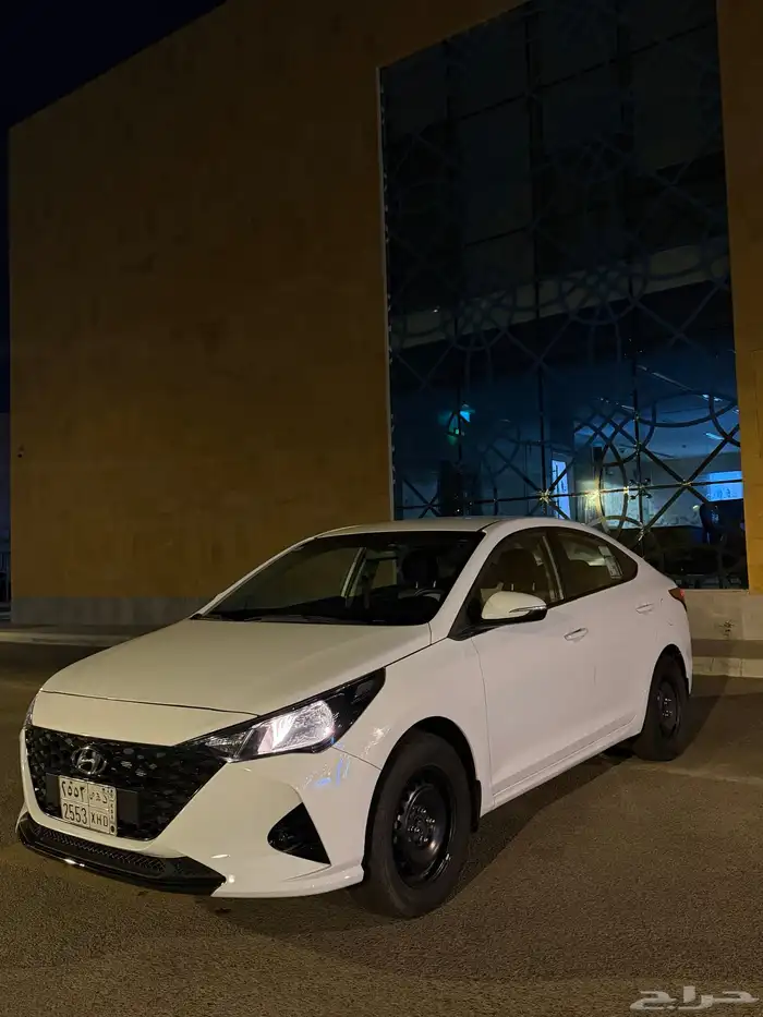 للبيع اكسنت 2021 0