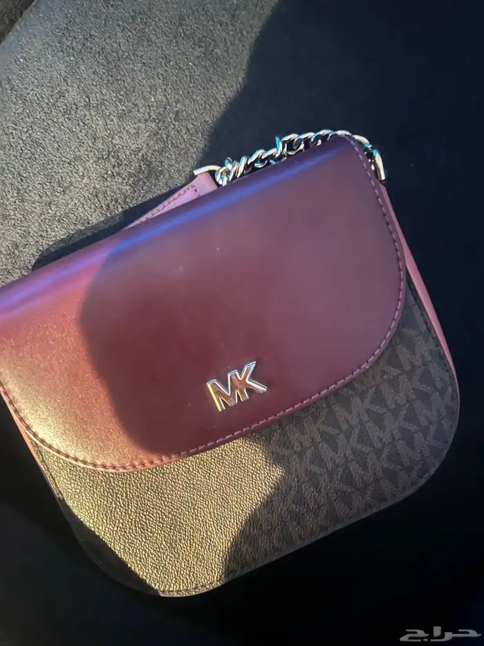 نظارة شمسية نسائيه سيلين و شنطه مايكل كورس 4
