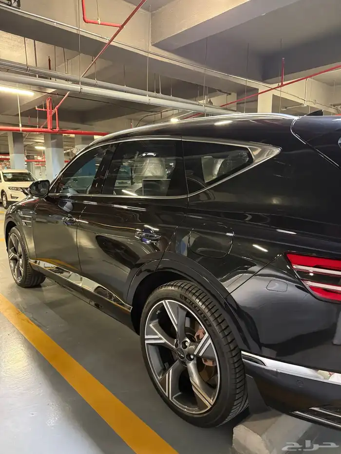 جينيسس GV80 2025 رويال - بحالة الجديدة ممشى قليل 2