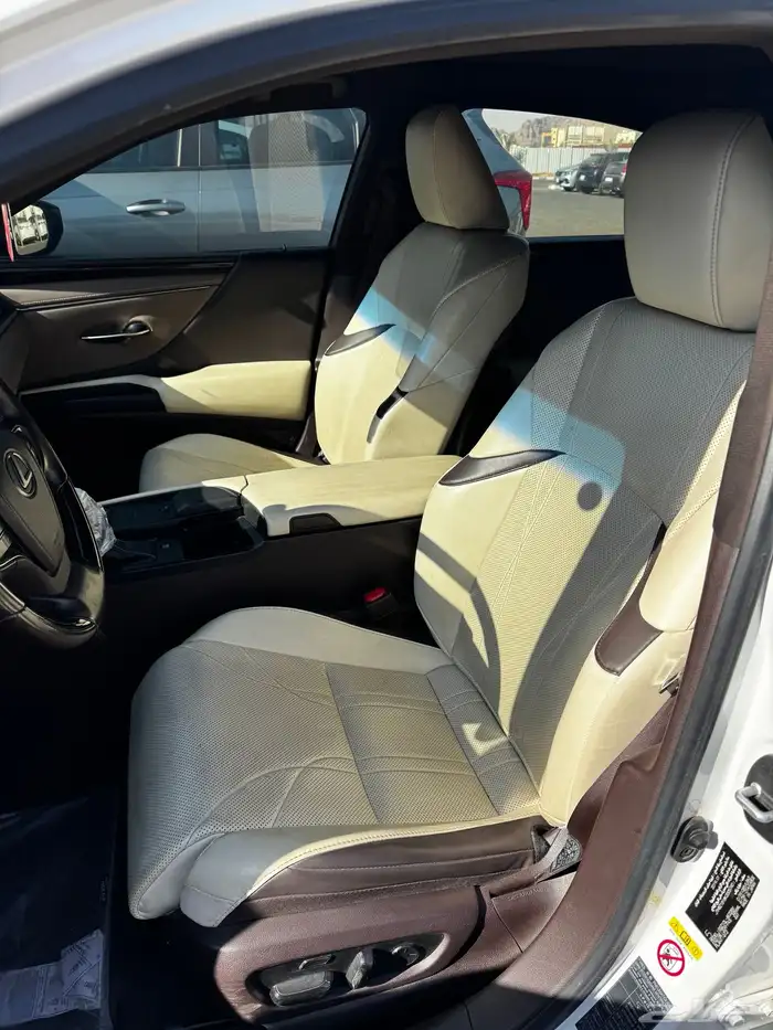 لكزس ES 2019 CC 5