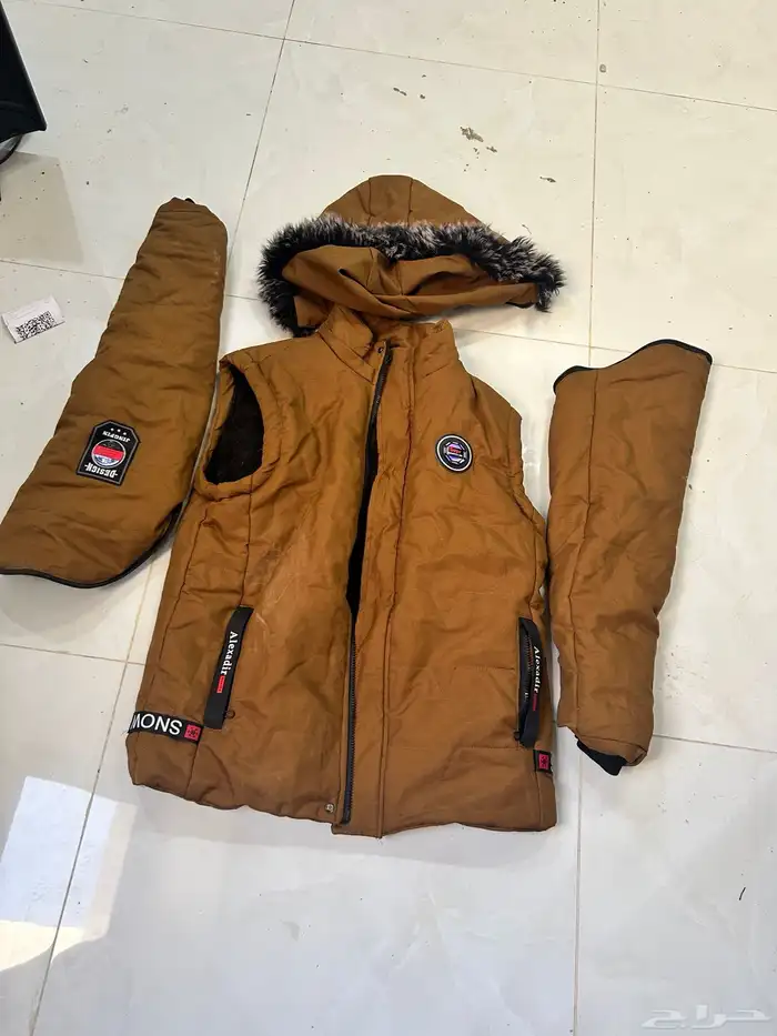 ملابس شتوية نظيفة لابس قليل لا يتواصل الا صامل فقط 19