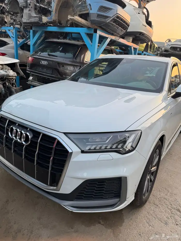 قطع غيار بورش وأودي و مزراتي مستعملة بحالة ممتازه 2