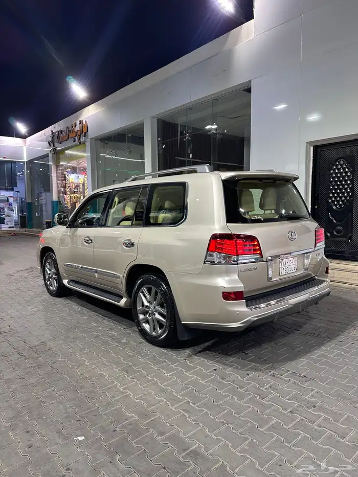 جيب لكزس 2012 DD 8