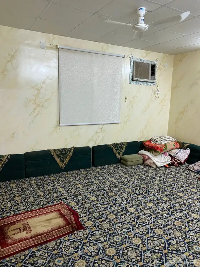 استراحه للاجار الموقع في السيل الصغير وكذالك حوش 9