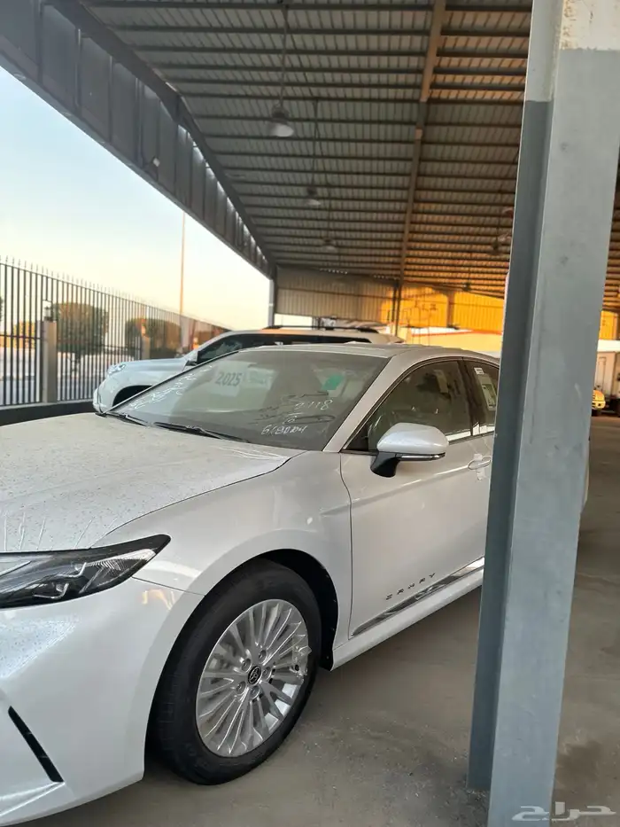 للبيع كامري 2025 LE أصفار وكاله 8