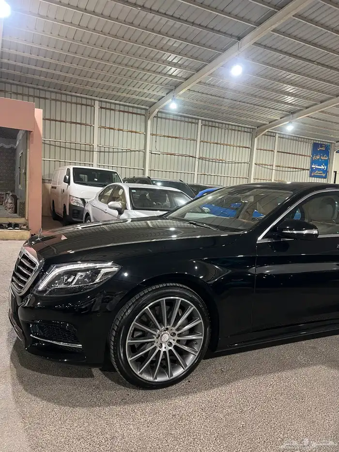 مرسيدس s400 مخزنه عداد 77 الف جفالي 4 ازارير وكاله 2