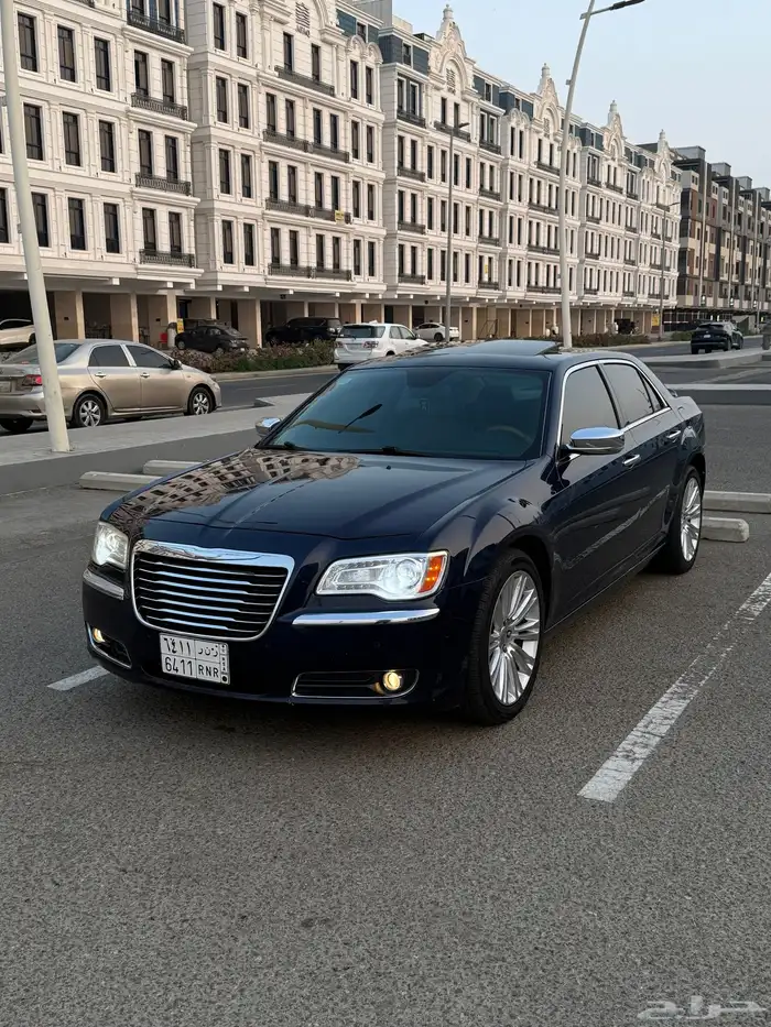 كرايسلر C300 هيمي 2014 ممشى قليل مالك ثاني 31