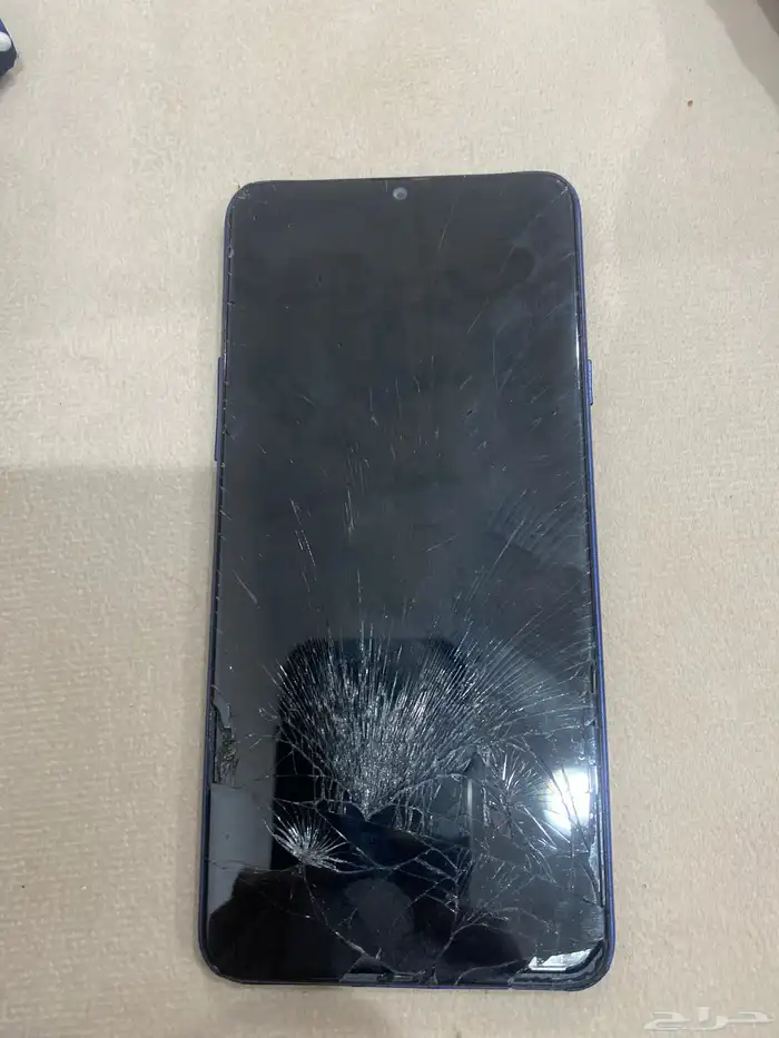 شغال وما يشكي من شي الجوال بس ناسي رمز السري ببيعه ب300 0