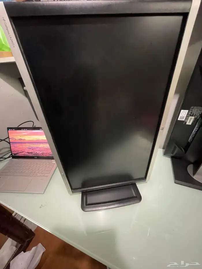 شاشات كومبيوتر موجود كميه 1
