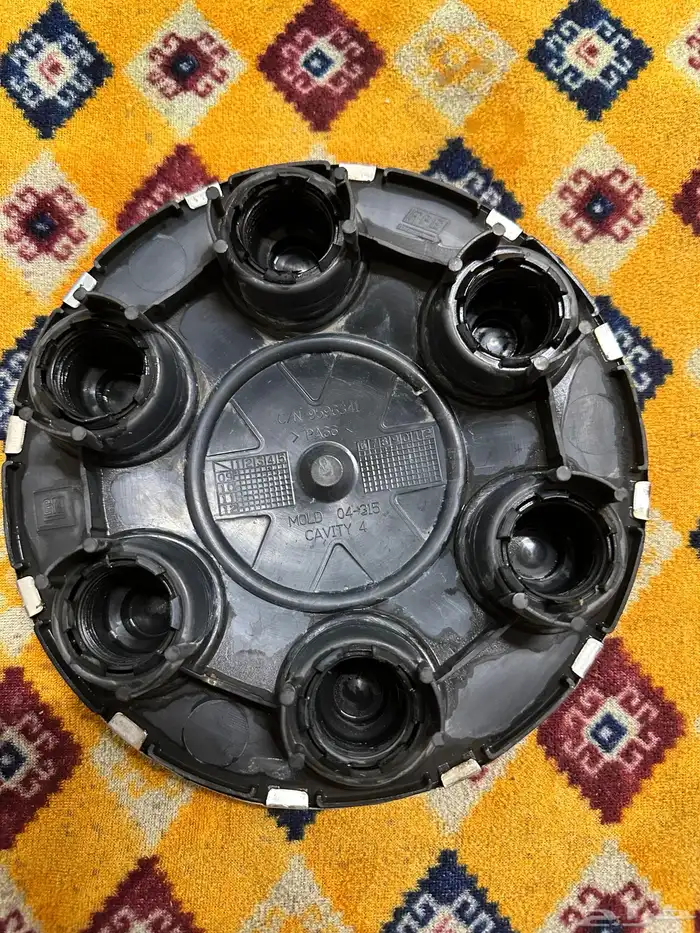 غطاء جنط جمس 2007 الي 2014 اصلي شفر دقة خفيفة موجود بالصور 1