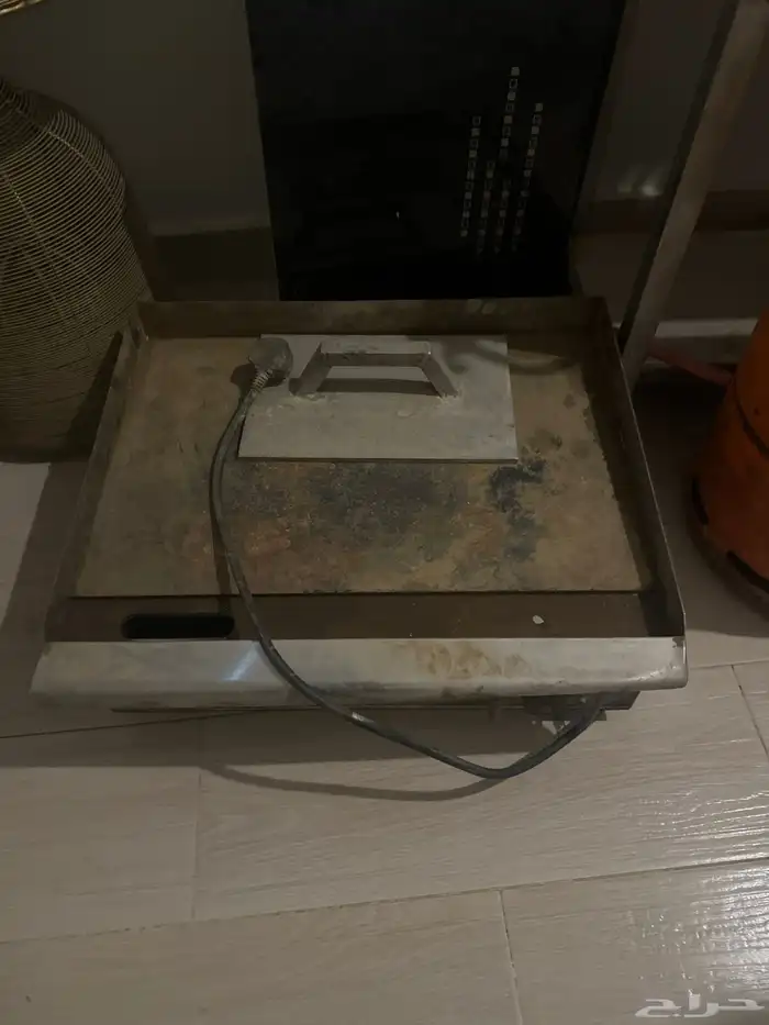 أدوات بوفيه كامله من فرن من سخان غلايه بطاط وفيه أشياء كثير 2