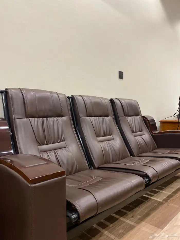 مكتب لتقبيل خميس مشيط 2