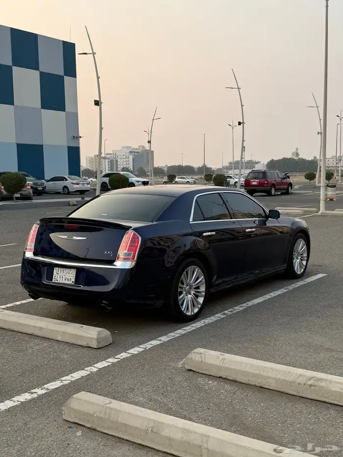 كرايسلر C300 هيمي 2014 ممشى قليل مالك ثاني 10