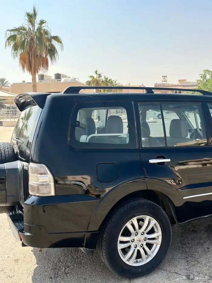 مستبيشي باجيرو 5