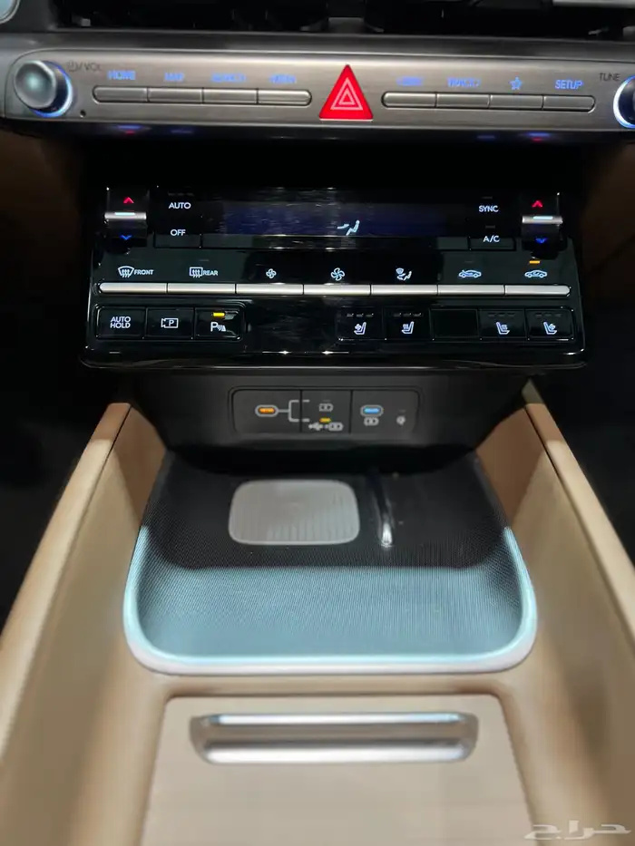 هيونداي ازيرا 2025 19