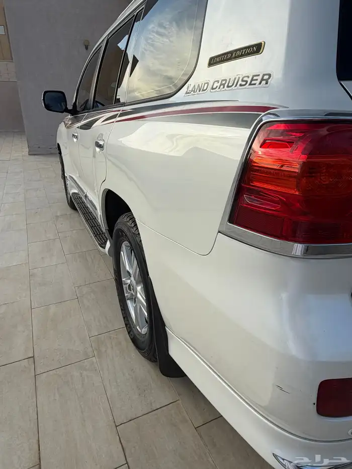 لاندكروزر جكسار 2015 بريمي 8 سرندل ممشى قليل 15