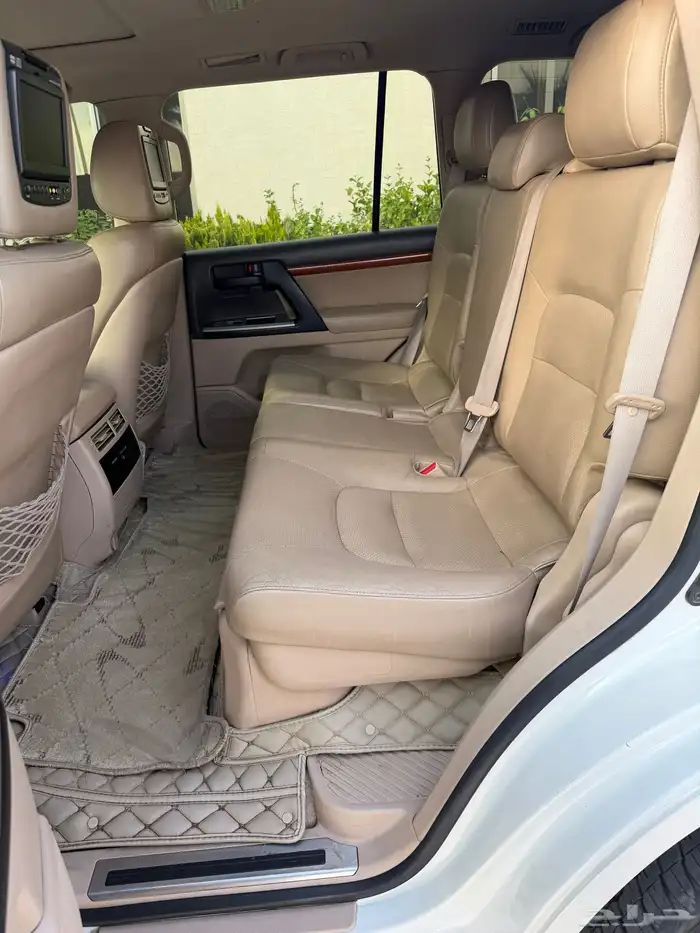 لاندكروزر جكسار 2015 بريمي 8 سرندل ممشى قليل 27