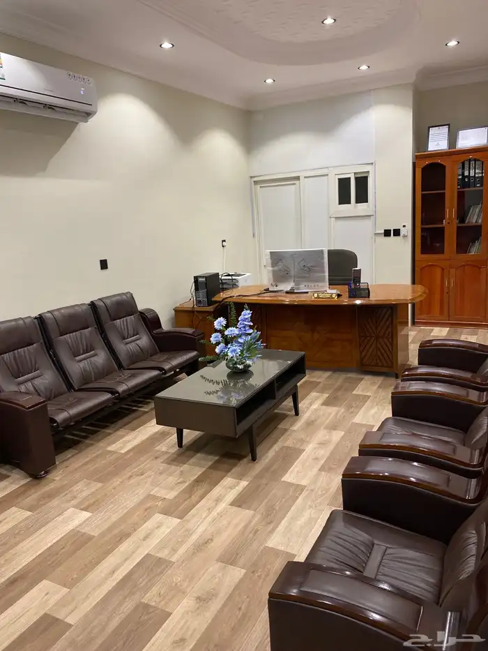 مكتب لتقبيل خميس مشيط 3