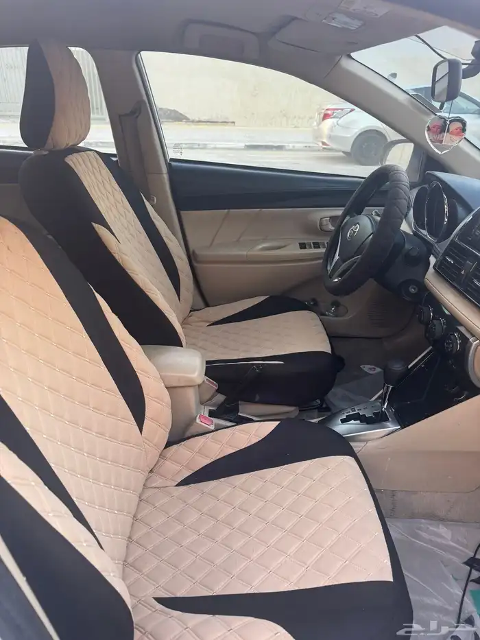 للبيع يارس 2015 نظيفة جدا  - الدمام 6