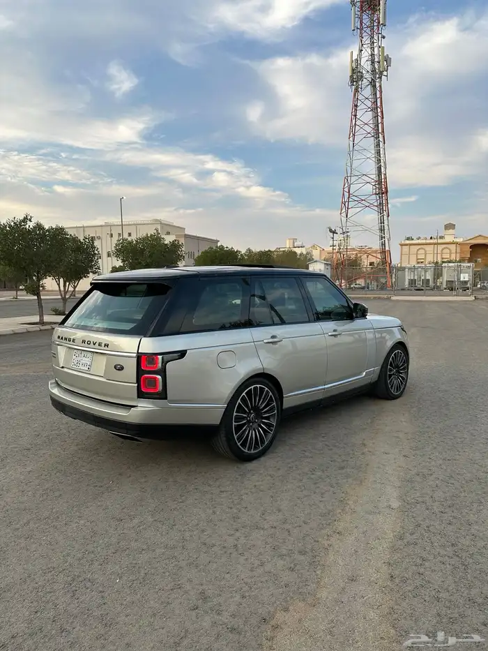 للبيع رنج روفر فوج 510 معدل 2020 11
