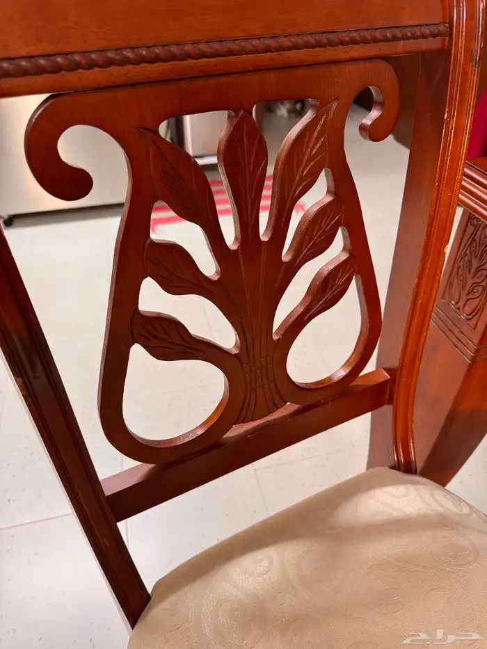 طاولة طعام 2