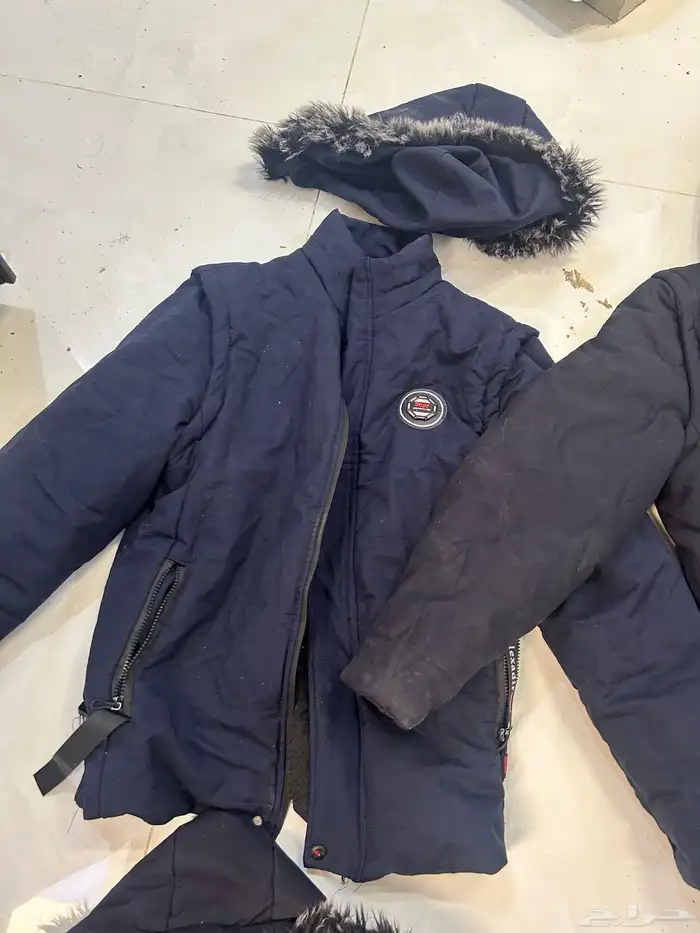 ملابس شتوية نظيفة لابس قليل لا يتواصل الا صامل فقط 26