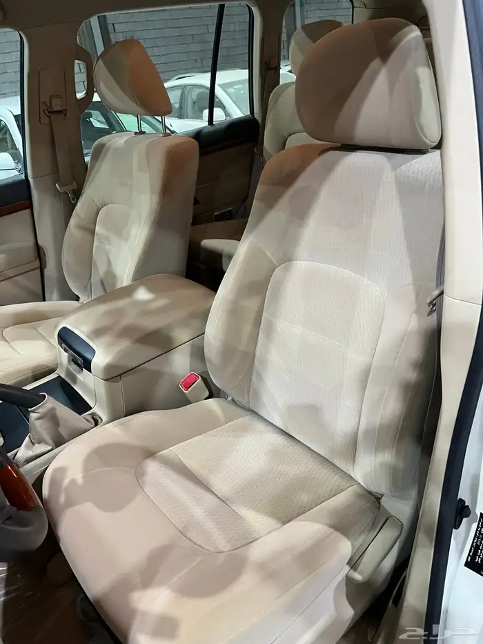 لاندكروزر 2014 شبه الجديد 20