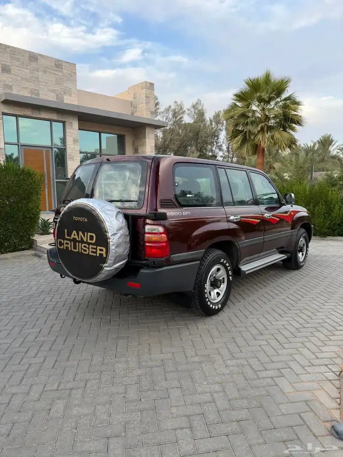 لاندكروزر 1999 قير عادي (عنابي) ممشى قليل 3