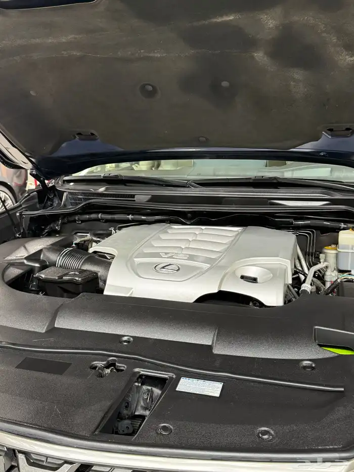 جيب لكزس LX 2018 لون كحلي منوة للمستخدم 24