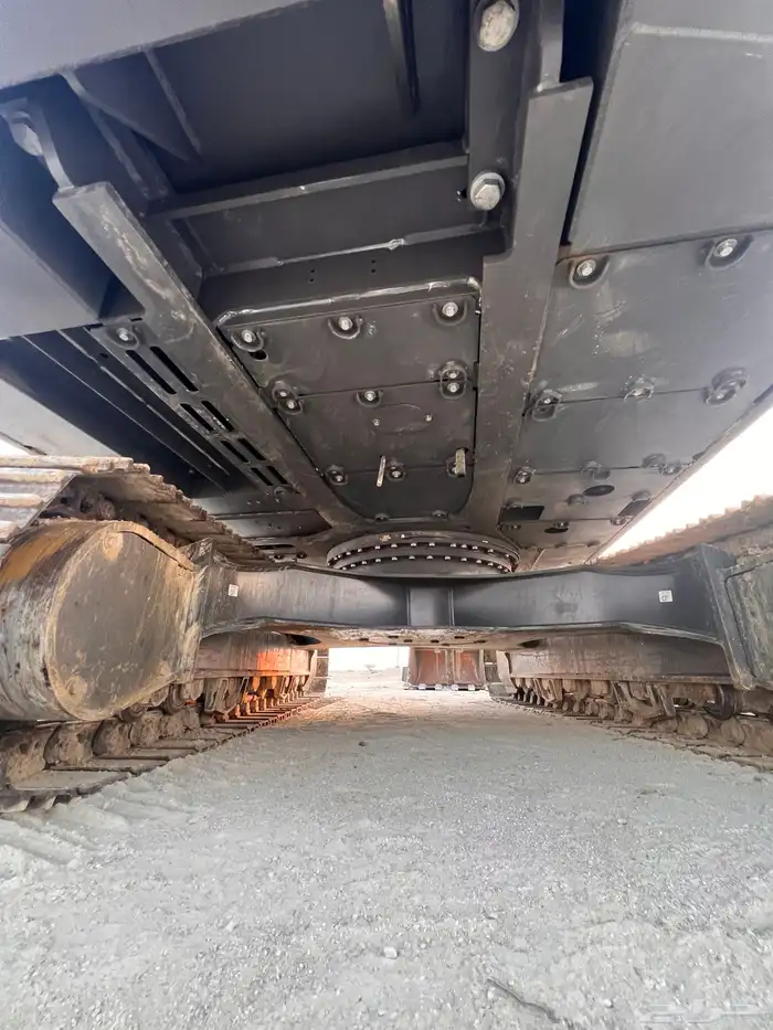 بوكلين فولفو موديل 2023 8