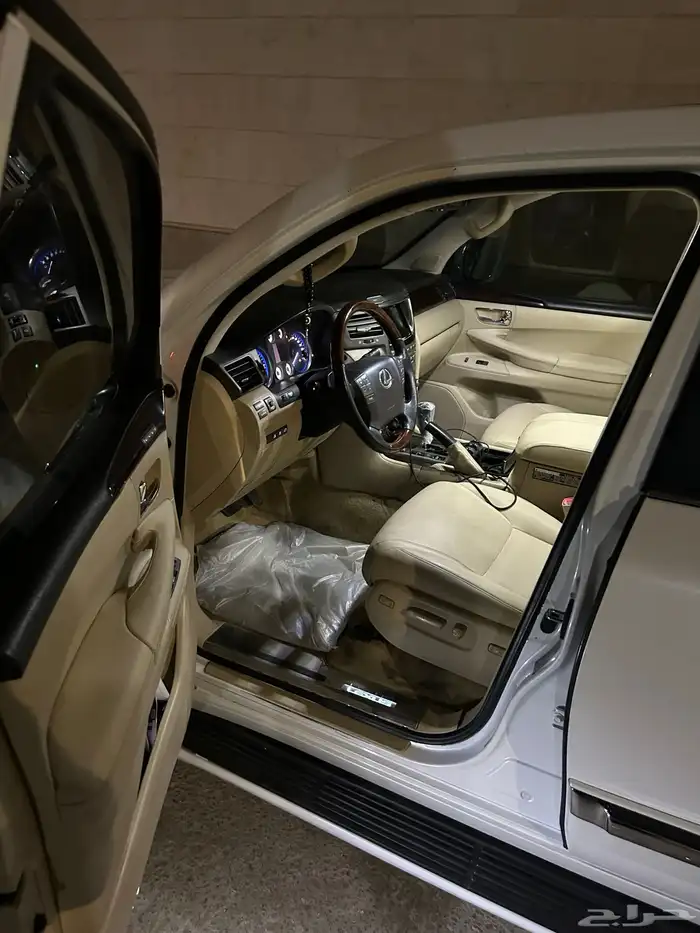 للبيع لكزس 2010 4