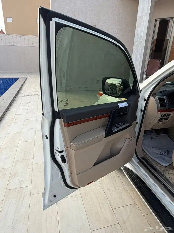 لاندكروزر جكسار 2015 بريمي 8 سرندل ممشى قليل 17