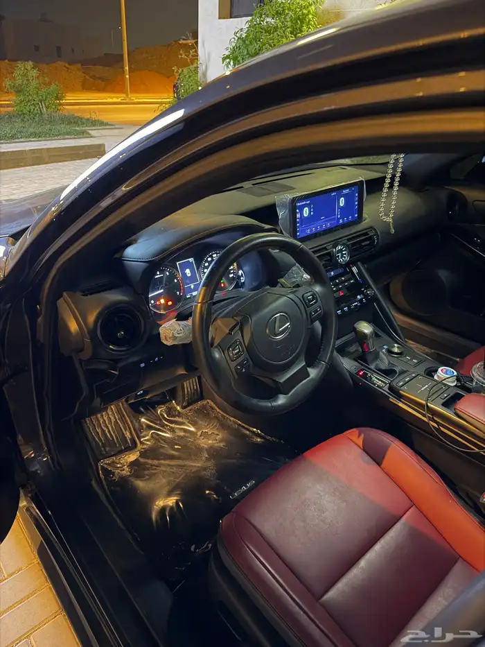 لكزس IS300 موديل 2024 7