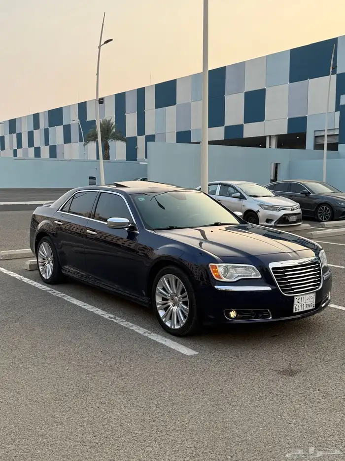 كرايسلر C300 هيمي 2014 ممشى قليل مالك ثاني 0