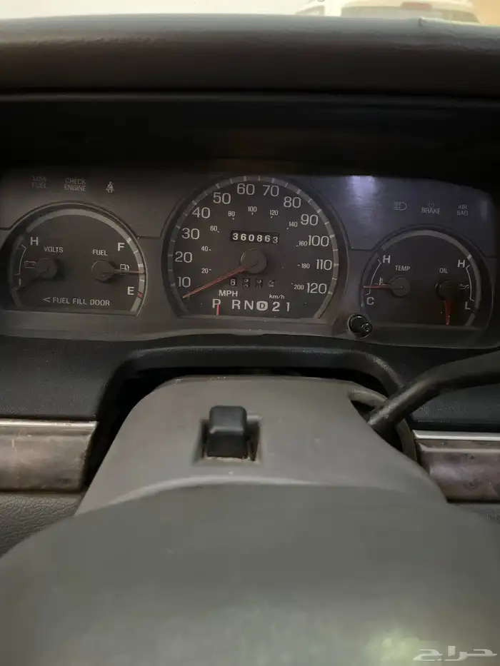 فورد فكتوريا أمريكي موديل 1999 نظيف 6